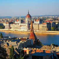 Sightseeing Tour with Funicular Ride, Danube Boat Cruise & Drink