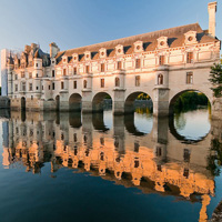 Loire Valley Castles and Wine Tasting Day Trip
