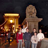Small Group Budapest Night Stroll & Boat Cruise with Welcome Drink