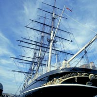 River Cruise and Sightseeing Tour to Greenwich with German Guide