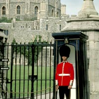 Tour to Windsor with German Guide