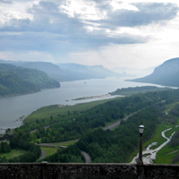 Columbia Gorge Cliffs, Falls, and Wind