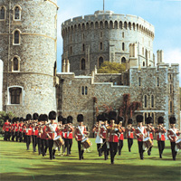 Tour of Windsor, Bath, and Stonehenge, Including Entrance to the Roman Baths and Lunch