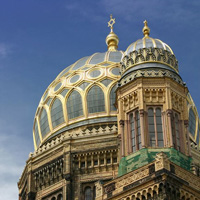 `Hidden Berlin` Walking Tour with Italian guide