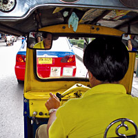 Small-Group Tour: City Sights by Tuk Tuk Experience