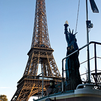 Seine River Cruise, Illuminations Tour & Dinner on the Champs-Elysees