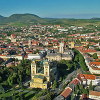 Wine Region Eger with Wine Tasting, 3-Course Lunch & Drinks