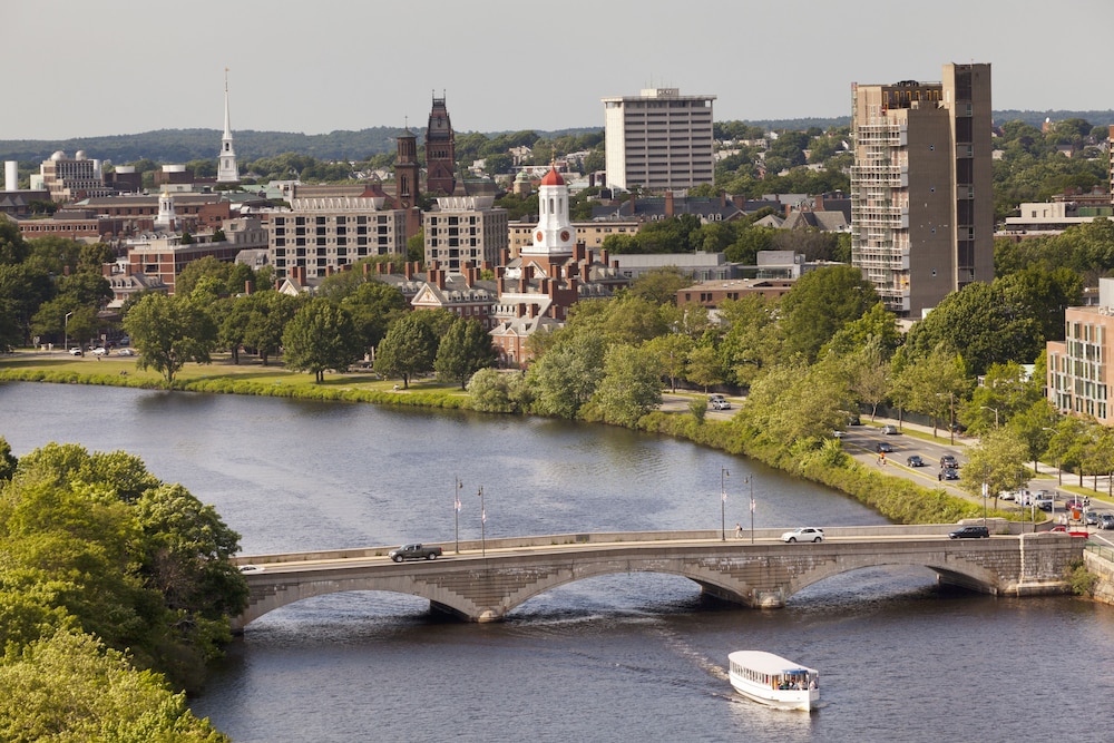 Doubletree Suites By Hilton Boston Cambridge Price Address Reviews Double Tree Suites Boston