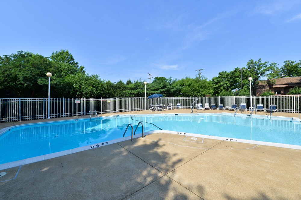 Comfort Inn Arlington Boulevard Fairfax Price Address Reviews