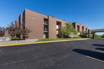 Quality Suites Lansing in Lansing, Michigan
