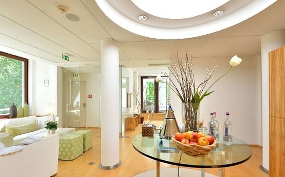 Privathotel Lindtner Hamburg Hamburg 1 7 5 Price Address Reviews