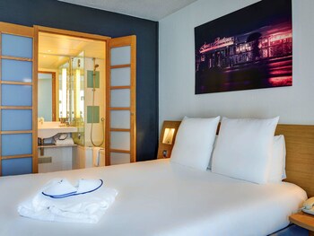 tarifs reservation hotels Novotel Paris Suresnes Longchamp