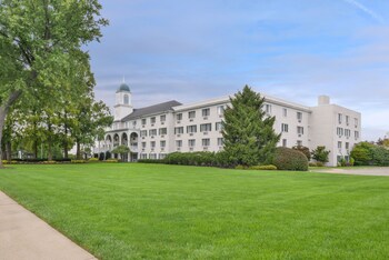 Madison Hotel in Parsippany, New Jersey