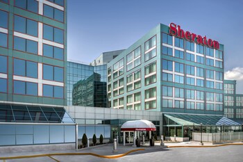 Sheraton Gateway Hotel In Toronto International Airport Sheraton Gateway Hotel In Toronto International Airport