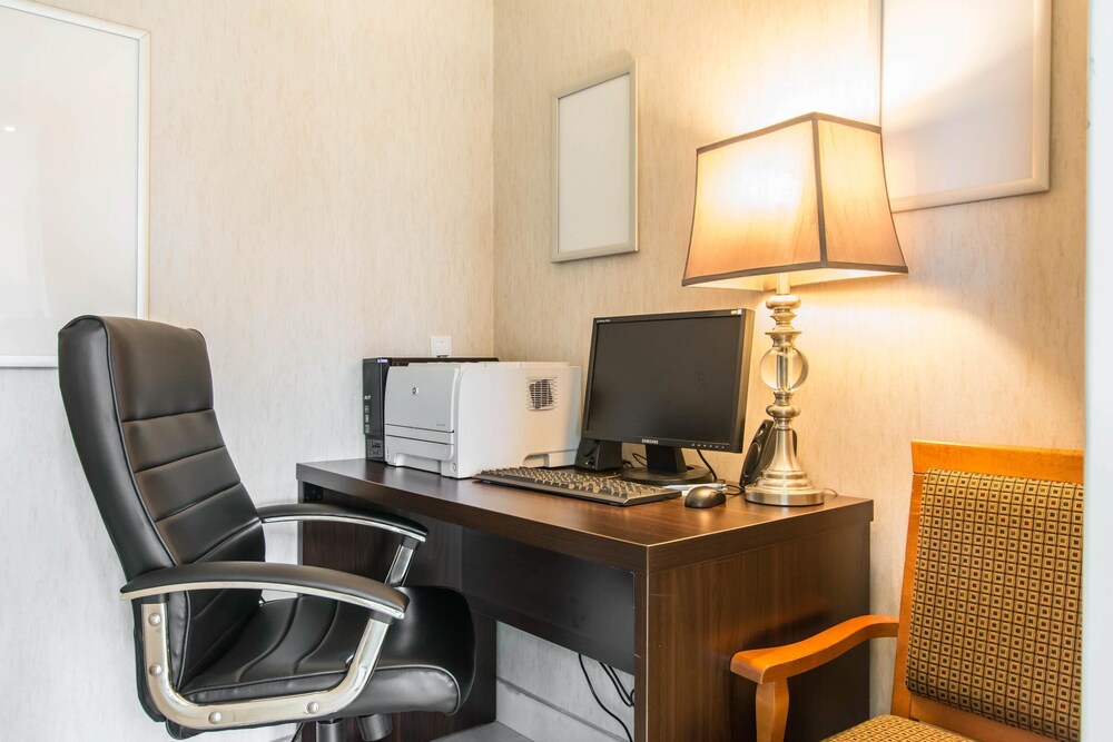 Comfort Inn Trois Rivieres Francheville 1 1 2 Price