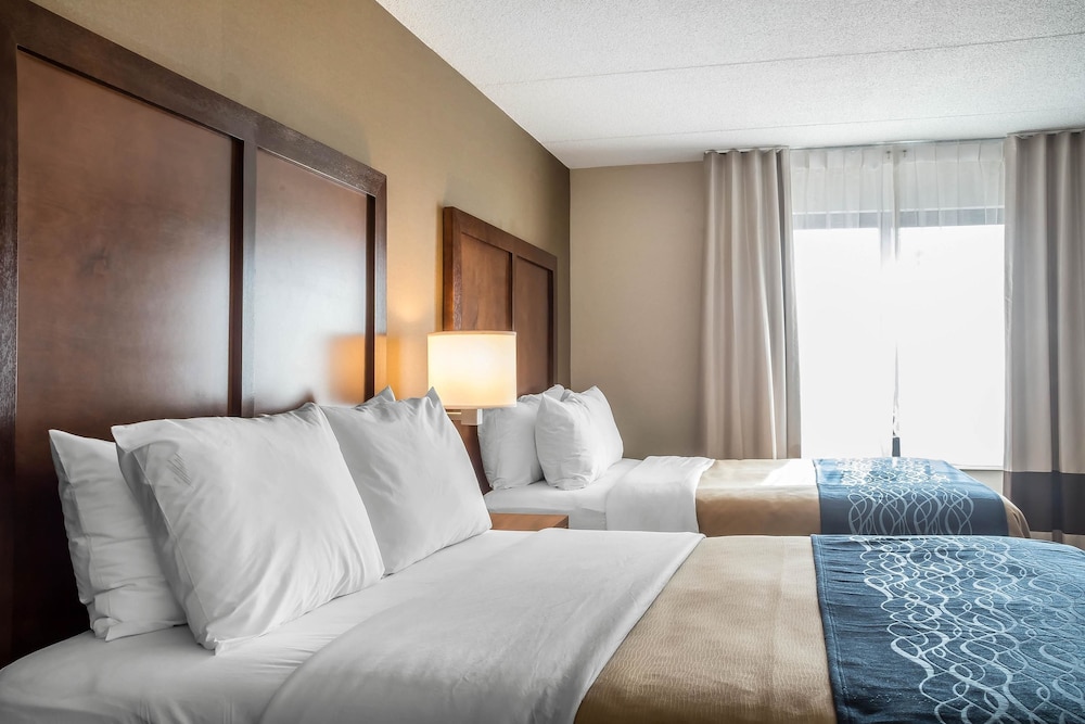Comfort Inn The Pointe Niagara Falls Hotel Details Page