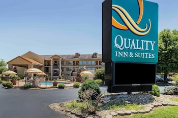 Quality Inn & Suites Sevierville - Pigeon Forge Quality Inn & Suites Sevierville - Pigeon Forge