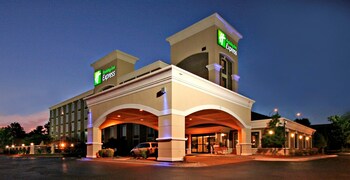 Holiday Inn Express Winston Salem Downtown West Holiday Inn Express Winston Salem Downtown West