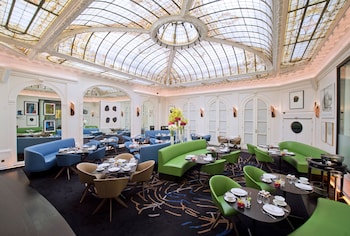 tarifs reservation hotels Hotel Vernet - Paris Champs Elysées