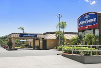 Howard Johnson by Wyndham Winter Haven FL Howard Johnson by Wyndham Winter Haven FL