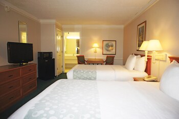 Standard Room, 2 Double Beds