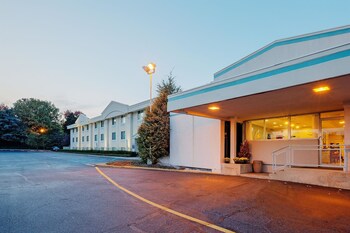 Hotels Near The Breslow Center For Plastic Surgery 1 West La Quinta Inn Paramus