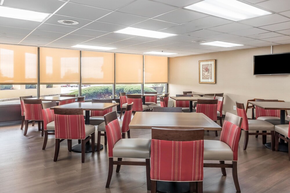 Comfort Inn Miami Valley Centre Mall Hotel Details Page