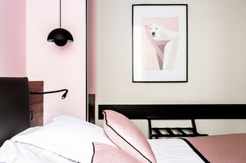 tarifs reservation hotels Hostellerie du Chapeau Rouge