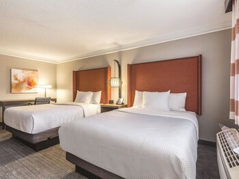 Standard Room, 2 Double Beds