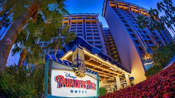 Disney's Paradise Pier Hotel-On Disneyland® Resort Property Disney's Paradise Pier Hotel-On Disneyland® Resort Property