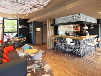 tarifs reservation hotels ibis Marne La Vallée Champs