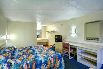 Motel 6 Burlington NC