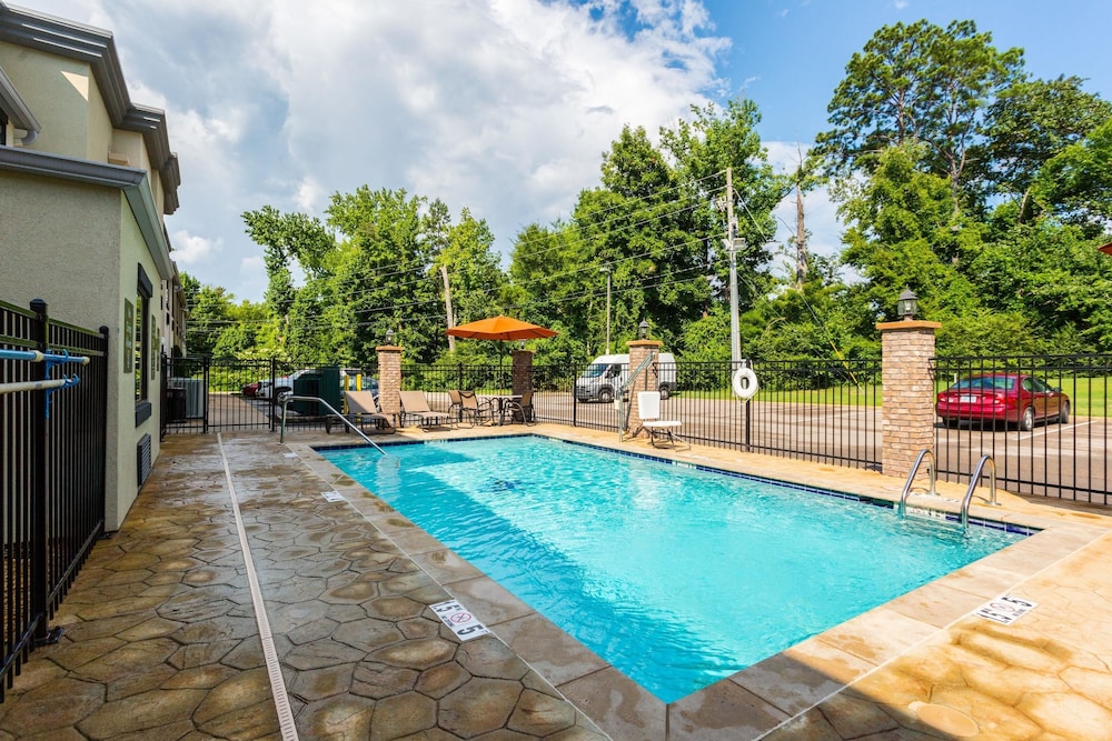 Comfort Inn Lee Mississippi Hotel Price Address Reviews