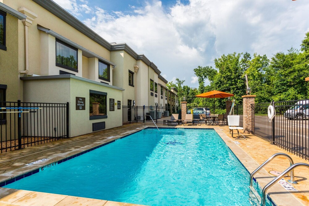 Comfort Inn Lee Mississippi Hotel Price Address Reviews