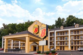 Super 8 by Wyndham Pigeon Forge-Emert St Super 8 by Wyndham Pigeon Forge-Emert St