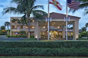 Fairfield Inn And Suites By Marriott Palm Beach Fairfield Inn And Suites By Marriott Palm Beach