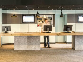 tarifs reservation hotels ibis Paris Porte de Bagnolet