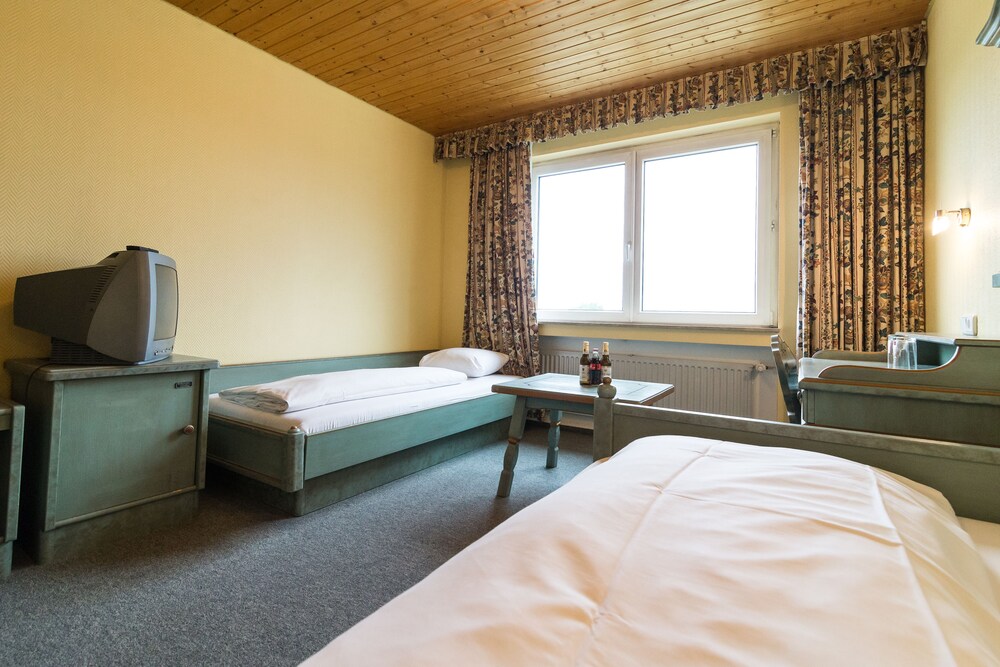 Hotel Frankfurt Leonardo Da Vinci Allee Hotel Frankfurt Leonardo Da Vinci Allee