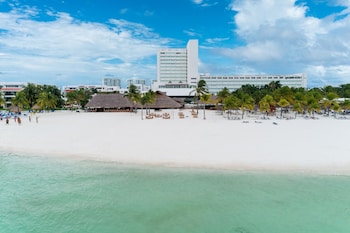 InterContinental Presidente Cancun Resort InterContinental Presidente Cancun Resort