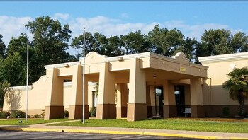 Motel 6 Henderson, TX in Longview, Texas