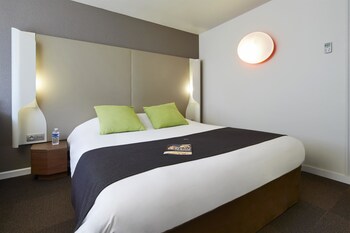 tarifs reservation hotels Campanile Senlis