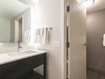 Standard Room, 1 King Bed, Refrigerator & Microwave