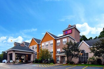 Comfort Suites in Marquette, Michigan