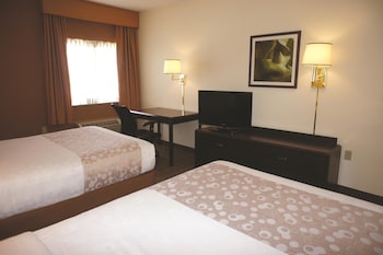 Standard Room, 2 Double Beds, Non Smoking