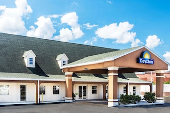 Days Inn by Wyndham Lake City I-75 in Lake City, Florida