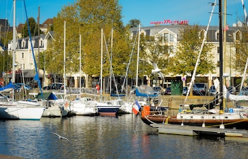 Mercure Caen Centre Port de Plaisance Mercure Caen Centre Port de Plaisance