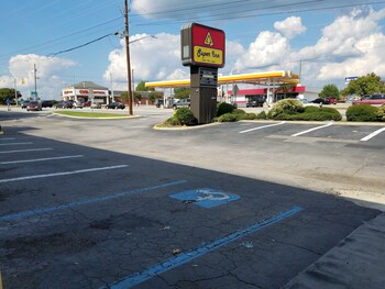 Super Inn in Newberry, South Carolina