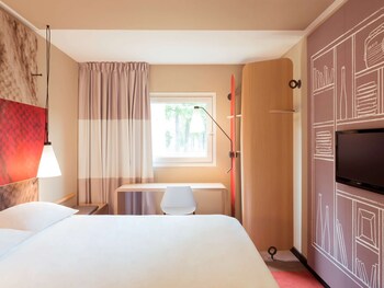 tarifs reservation hotels ibis Marne La Vallée Noisy