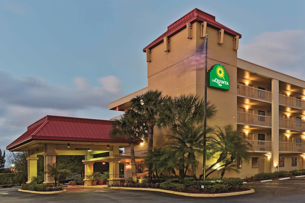West La Hotels Rouydadnews Info La Quinta Inn West Palm Beach Fl 5981 Okeechobee 33417