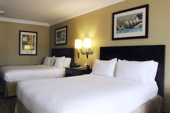 Suite, 1 King Bed, Non Smoking, Balcony